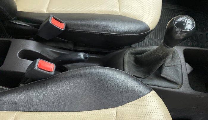 2016 Hyundai Eon ERA PLUS, Petrol, Manual, 37,164 km, Gear Lever
