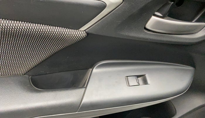 2017 Honda WR-V 1.5L I-DTEC VX MT, Diesel, Manual, 66,437 km, Left front window switch / handle - Power window makes minor noise