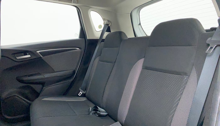 2017 Honda WR-V 1.5L I-DTEC VX MT, Diesel, Manual, 66,437 km, Right Side Rear Door Cabin