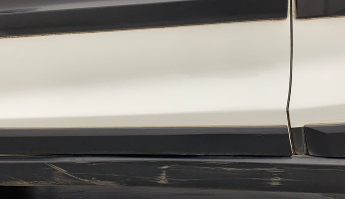 2017 Honda WR-V 1.5L I-DTEC VX MT, Diesel, Manual, 66,437 km, Left running board - Minor scratches