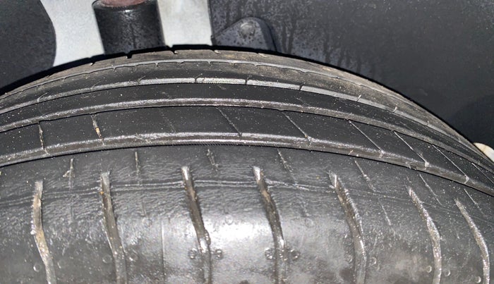 2021 Hyundai Creta S 1.5 PETROL, Petrol, Manual, 30,448 km, Right Rear Tyre Tread