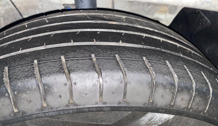 2021 Hyundai Creta S 1.5 PETROL, Petrol, Manual, 30,448 km, Right Front Tyre Tread