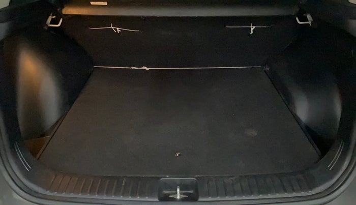 2021 Hyundai Creta S 1.5 PETROL, Petrol, Manual, 30,448 km, Boot Inside