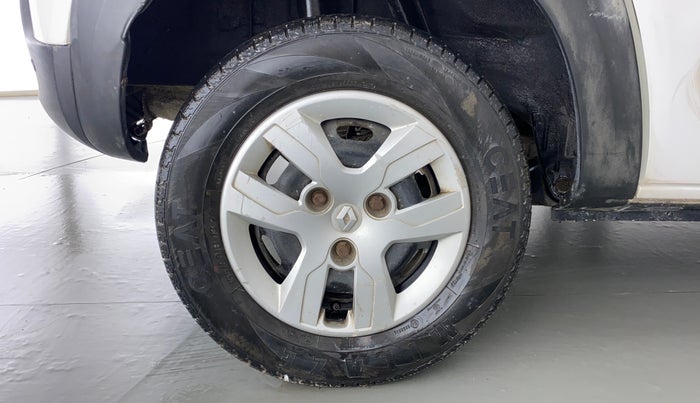 2016 Renault Kwid RXT, Petrol, Manual, Right Rear Wheel