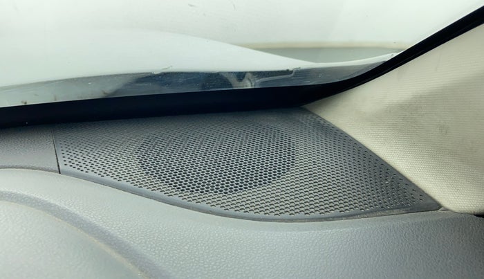 2016 Renault Kwid RXT, Petrol, Manual, Speaker