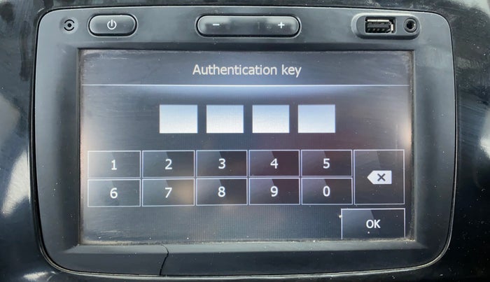 2016 Renault Kwid RXT, Petrol, Manual, Infotainment System