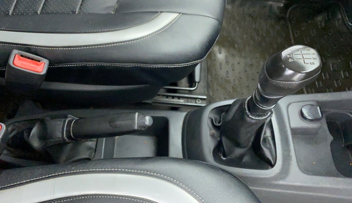 2016 Renault Kwid RXT, Petrol, Manual, Gear Lever