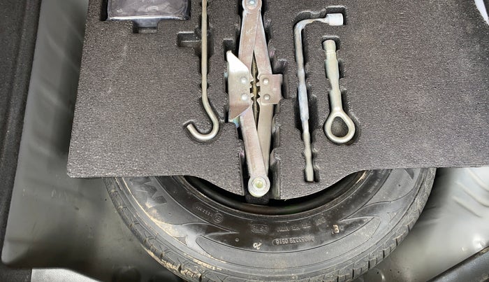 2016 Honda Jazz 1.2L I-VTEC SV, Petrol, Manual, 32,891 km, Spare Tyre