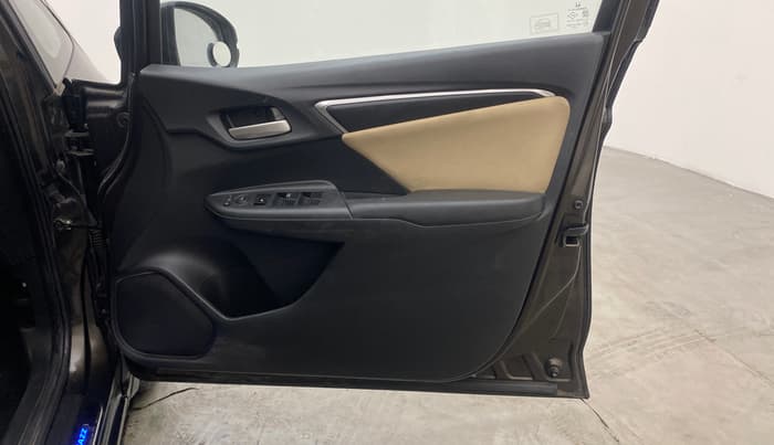 2016 Honda Jazz 1.2L I-VTEC V AT, Petrol, Automatic, 38,735 km, Driver Side Door Panels Control