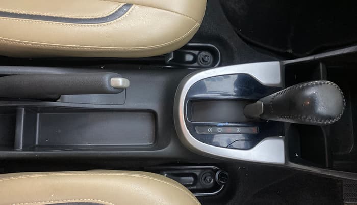 2016 Honda Jazz 1.2L I-VTEC V AT, Petrol, Automatic, 38,735 km, Gear Lever