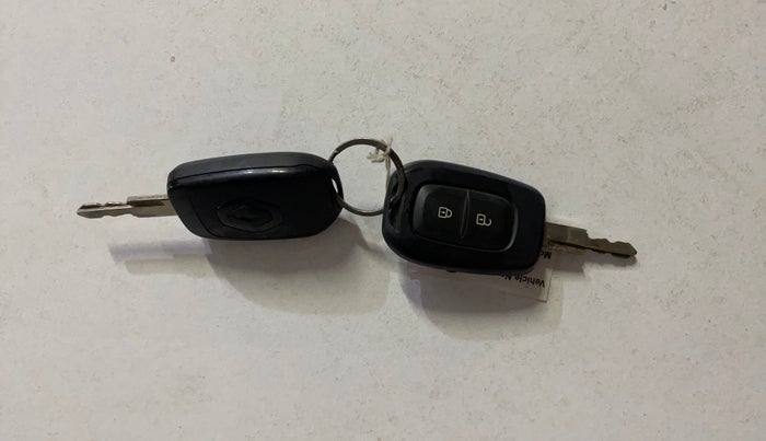 2024 Renault Kwid RXL(O) 1.0L, Petrol, Manual, 5,730 km, Key Close Up