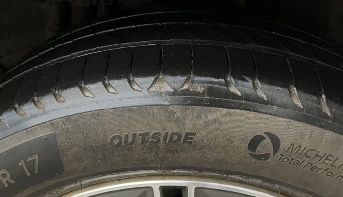 2016 Hyundai Creta SX PLUS AT 1.6 PETROL, Petrol, Automatic, 74,950 km, Left Rear Tyre Tread