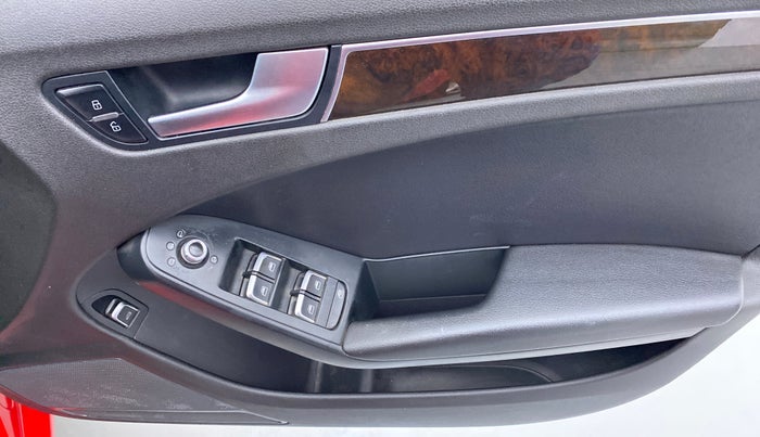 2013 Audi A4 2.0 TDI 140BHP STANDARD, Diesel, Automatic, 55,798 km, Driver Side Door Panels Control