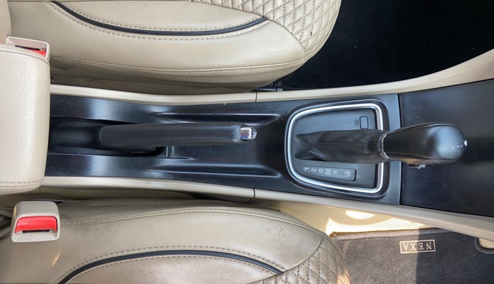 2017 Maruti Ciaz ZETA 1.4  AT PETROL, Petrol, Automatic, 1,48,474 km, Gear Lever