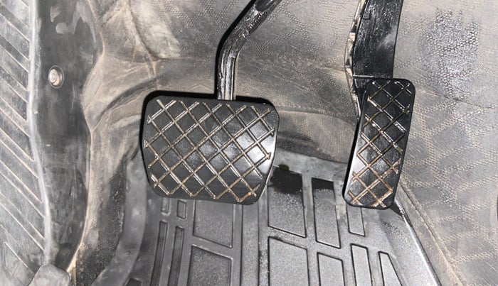 2022 Skoda SLAVIA STYLE 1.0L TSI AT, Petrol, Automatic, 74,432 km, Pedals