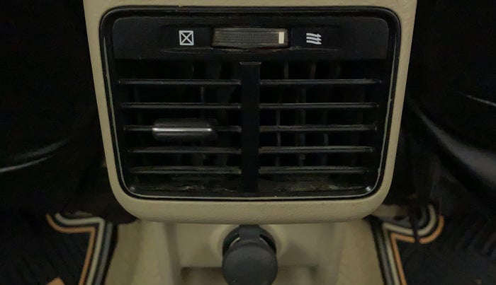2018 Maruti Ciaz DELTA DIESEL 1.3, Diesel, Manual, 50,430 km, Rear AC Vents
