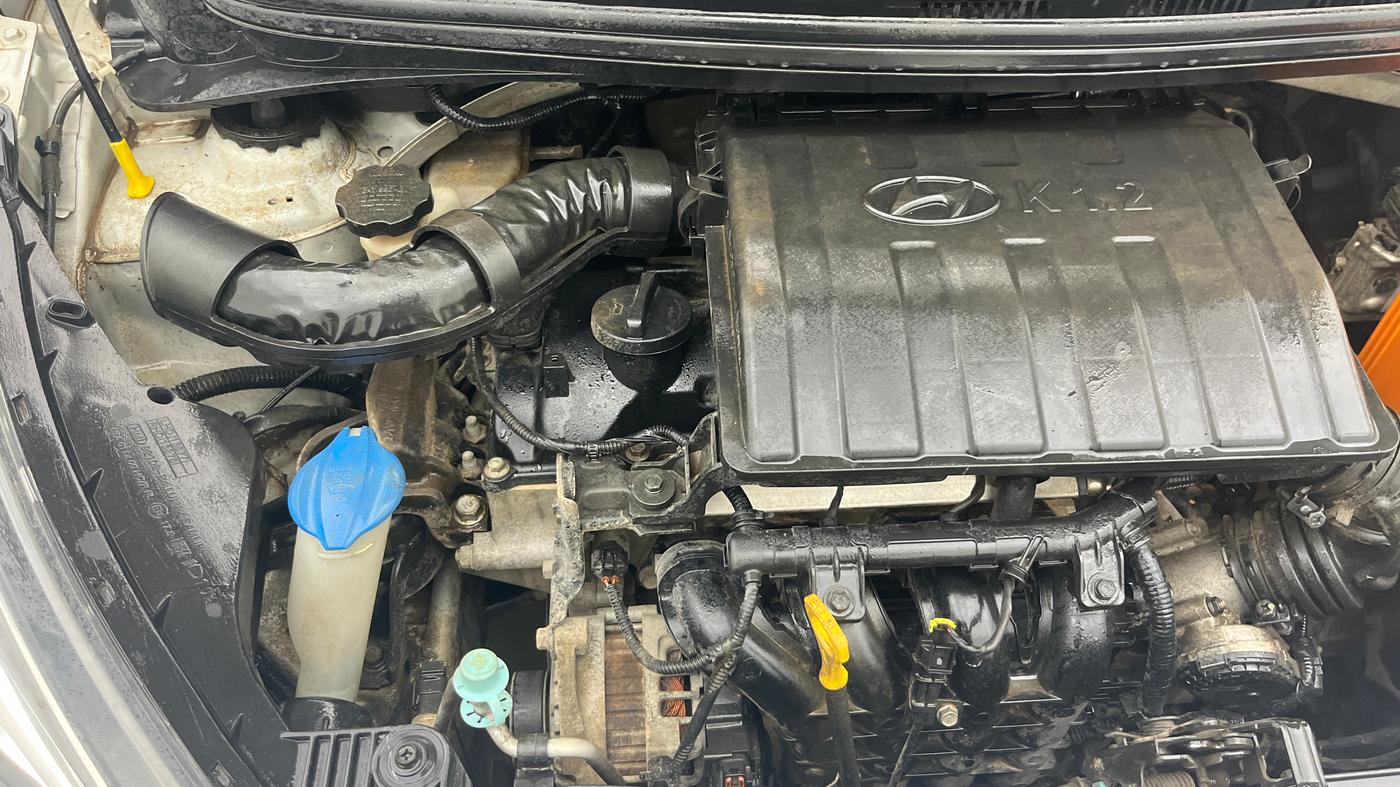 2016 Hyundai Xcent SX 1.2, Petrol, Manual, 59,711 km, Engine View - Right