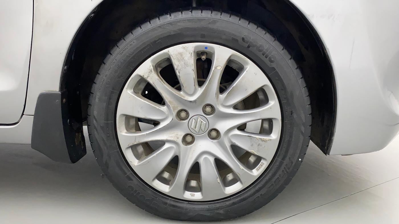 2016 Maruti Baleno ALPHA PETROL 1.2, Petrol, Manual, 86,033 km, Right Front Wheel