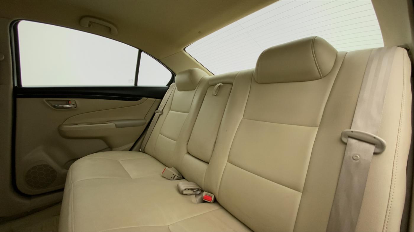 2015 Maruti Ciaz VXI PLUS, Petrol, Manual, 73,292 km, Right Side Rear Door Cabin