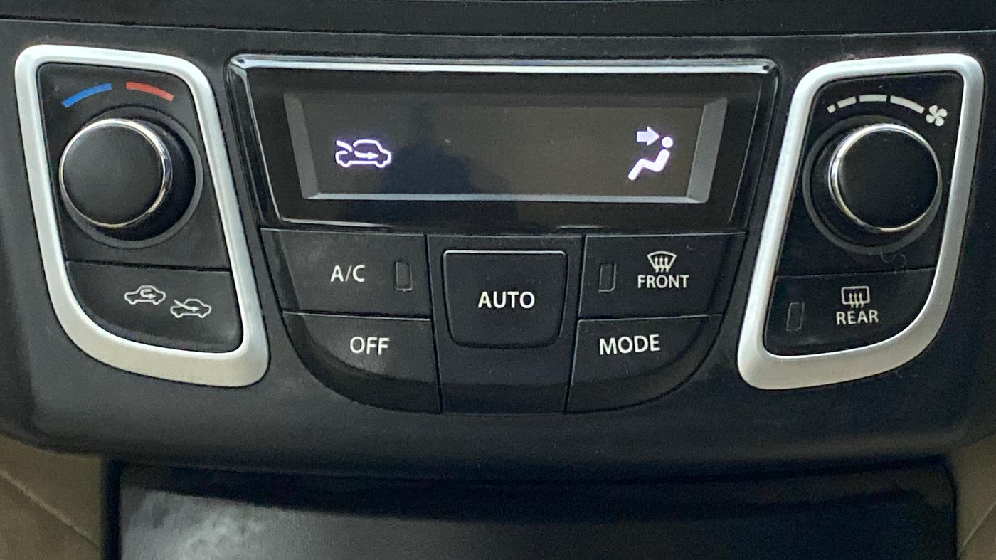 2015 Maruti Ciaz VXI PLUS, Petrol, Manual, 73,292 km, Automatic Climate Control
