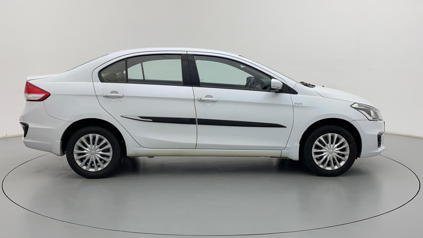 2015 Maruti Ciaz VXI PLUS, Petrol, Manual, 73,292 km, Right Side View