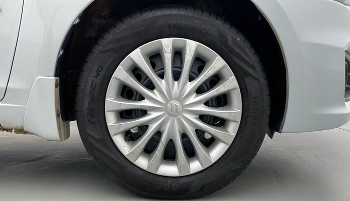 2015 Maruti Ciaz VXI PLUS, Petrol, Manual, 73,292 km, Right Front Wheel