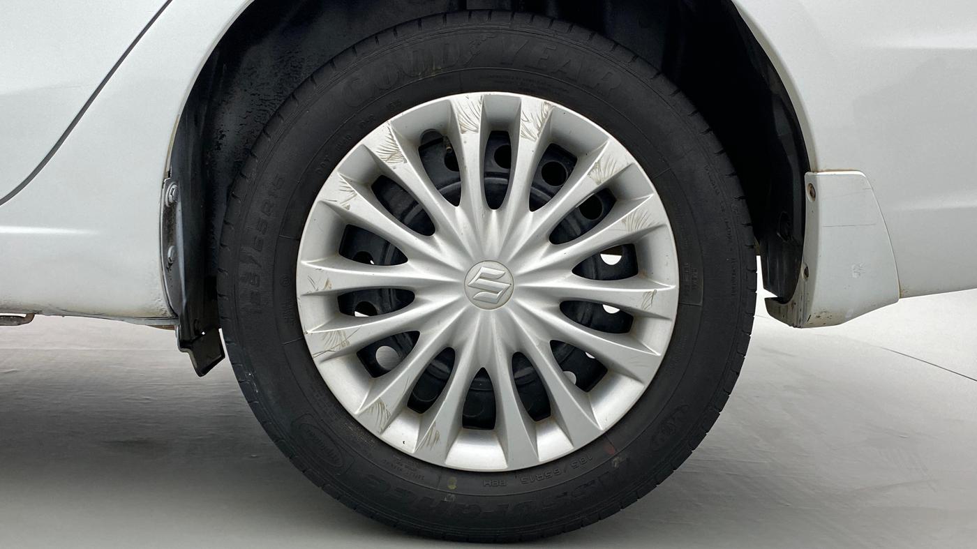 2015 Maruti Ciaz VXI PLUS, Petrol, Manual, 73,292 km, Left Rear Wheel