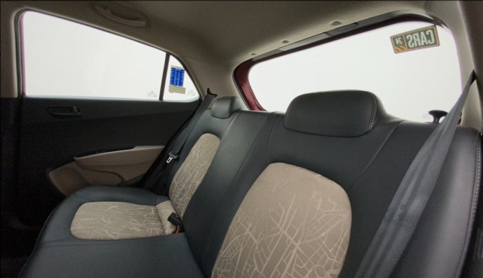2015 Hyundai Grand i10 MAGNA 1.2 KAPPA VTVT, Petrol, Manual, 14,008 km, Right Side Rear Door Cabin