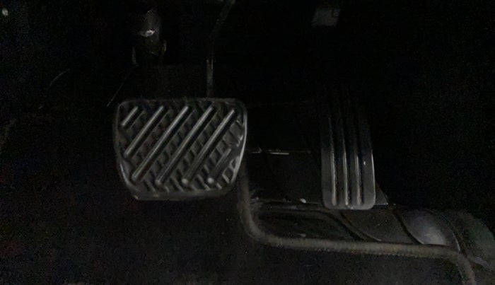 2017 Renault Duster RXS CVT 106 PS, Petrol, Automatic, 52,445 km, Pedals