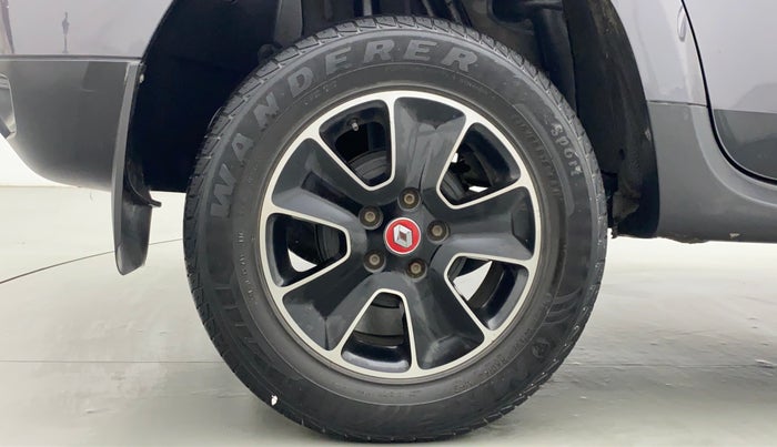 2017 Renault Duster RXS CVT 106 PS, Petrol, Automatic, 52,445 km, Right Rear Wheel