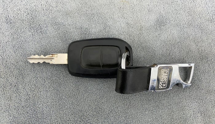 2017 Renault Duster RXS CVT 106 PS, Petrol, Automatic, 52,445 km, Key Close Up