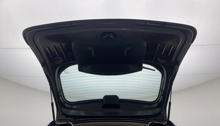 2017 Renault Duster RXS CVT 106 PS, Petrol, Automatic, 52,445 km, Boot Door Open