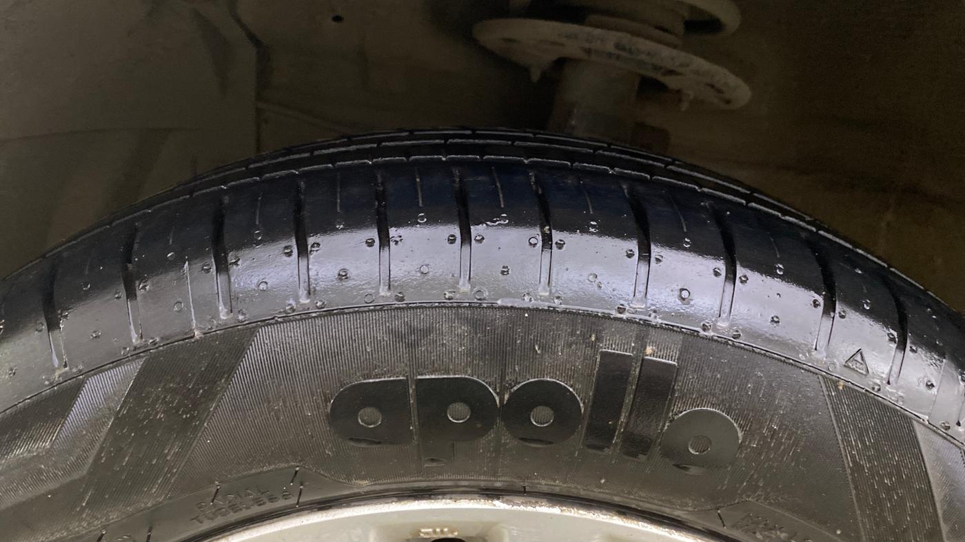 2018 Maruti Ciaz ZETA 1.4  MT PETROL, Petrol, Manual, 48,082 km, Left Front Tyre Tread