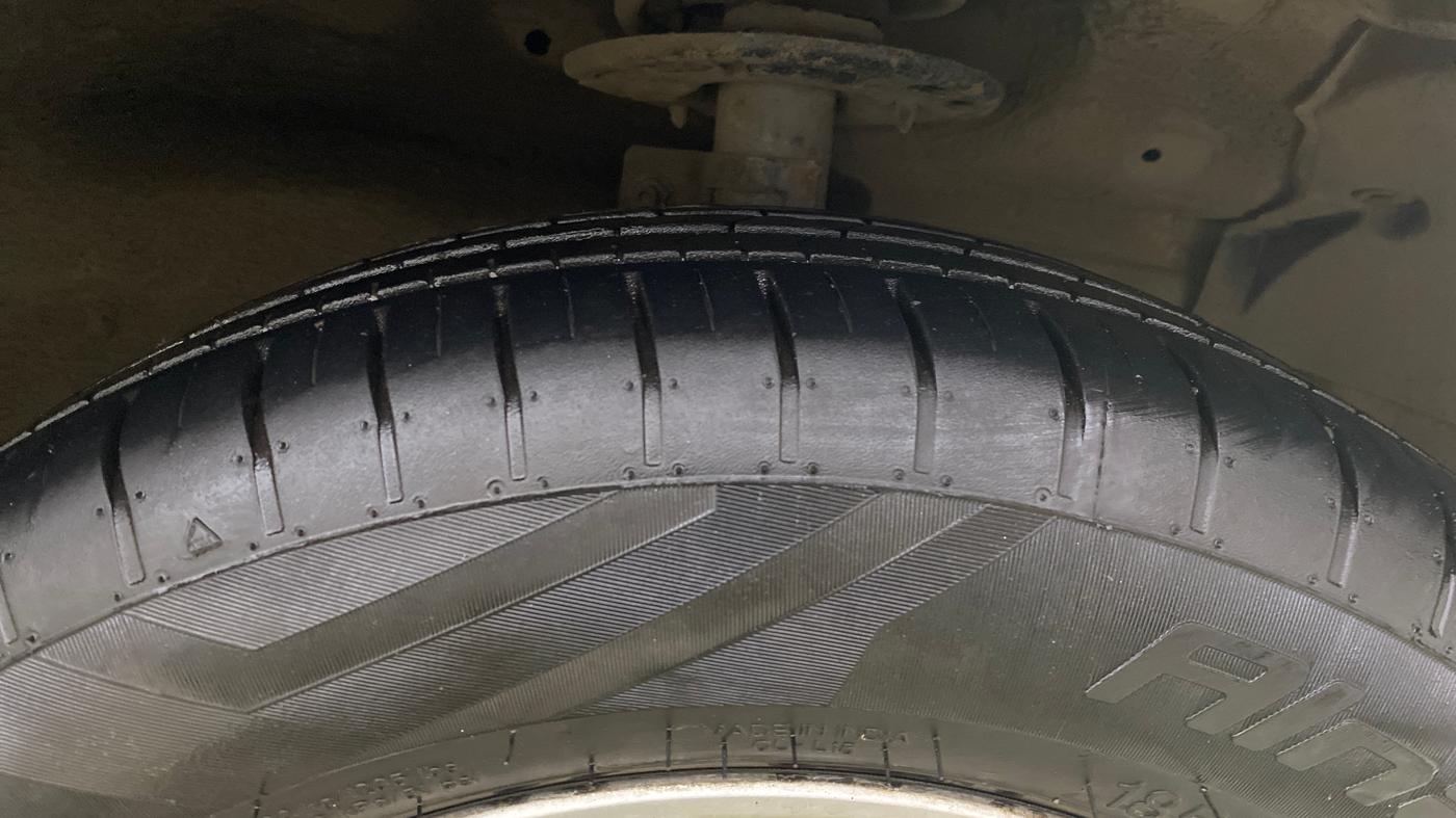 2018 Maruti Ciaz ZETA 1.4  MT PETROL, Petrol, Manual, 48,082 km, Right Front Tyre Tread