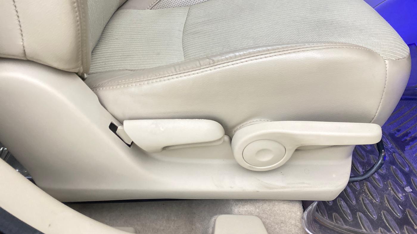 2018 Maruti Ciaz ZETA 1.4  MT PETROL, Petrol, Manual, 48,082 km, Driver Side Adjustment Panel