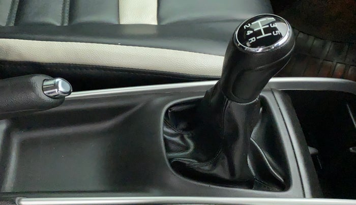 2018 Maruti Baleno ALPHA PETROL 1.2, Petrol, Manual, 35,342 km, Gear Lever