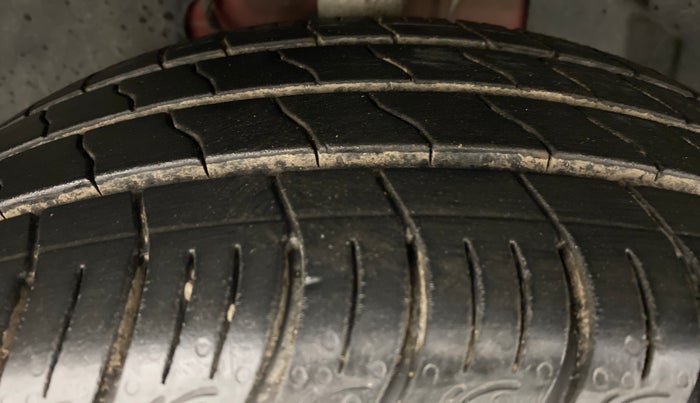 2020 Tata ALTROZ XZ 1.2, Petrol, Manual, 9,326 km, Left Front Tyre Tread
