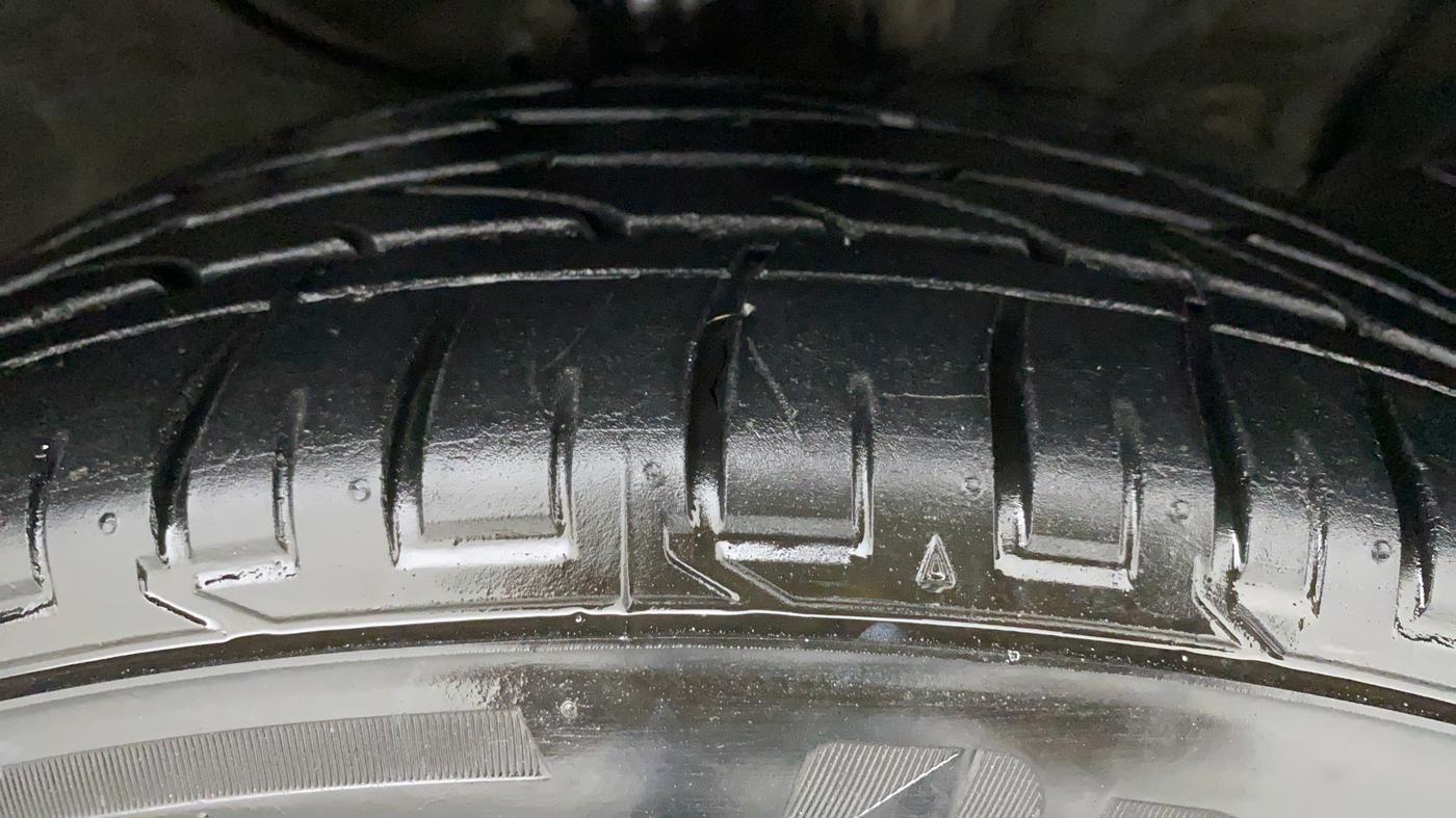 2017 Hyundai Creta 1.6 SX PLUS AUTO PETROL, Petrol, Automatic, 84,834 km, Right Front Tyre Tread