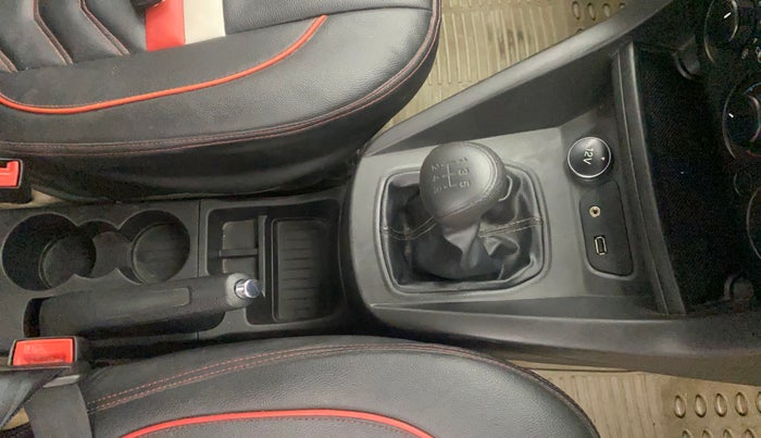 2021 Ford Figo Aspire TITANIUM 1.2 PETROL, Petrol, Manual, 50,107 km, Gear Lever