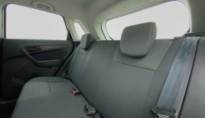 2017 Maruti Vitara Brezza VDI, Diesel, Manual, 42,241 km, Right Side Rear Door Cabin