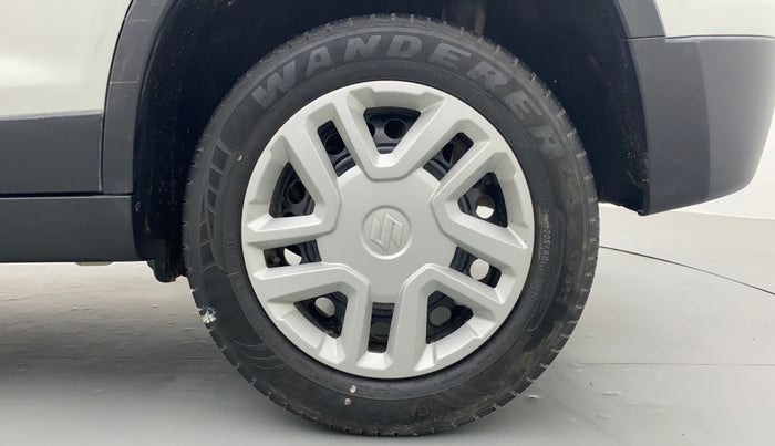 2017 Maruti Vitara Brezza VDI, Diesel, Manual, 42,241 km, Left Rear Wheel