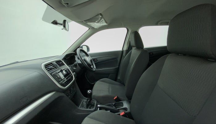 2017 Maruti Vitara Brezza VDI, Diesel, Manual, 42,241 km, Right Side Front Door Cabin
