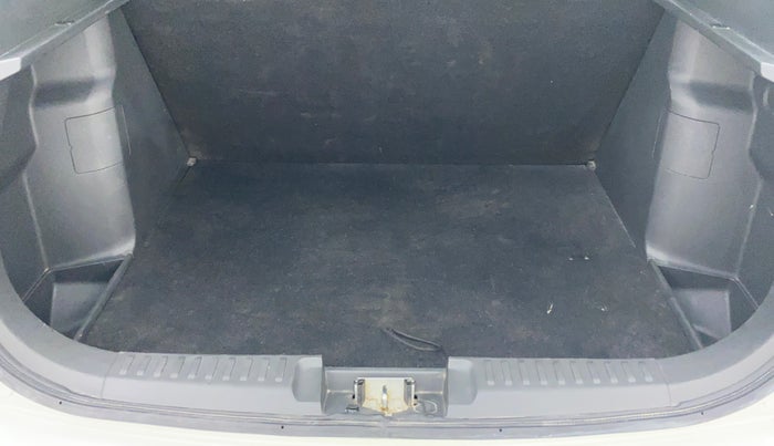 2017 Maruti Vitara Brezza VDI, Diesel, Manual, 42,241 km, Boot Inside