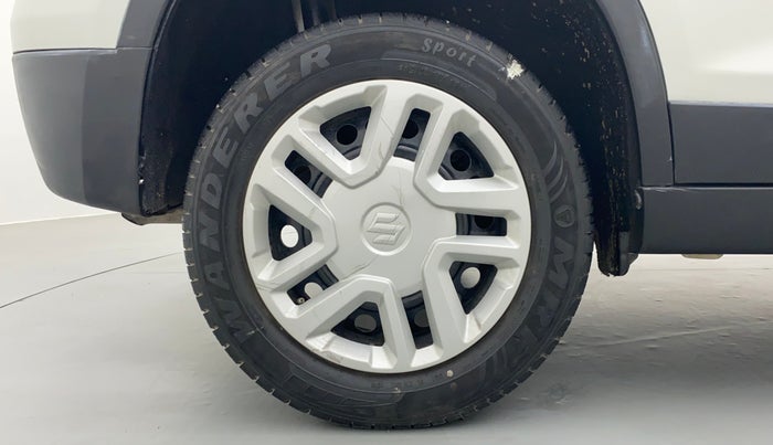 2017 Maruti Vitara Brezza VDI, Diesel, Manual, 42,241 km, Right Rear Wheel