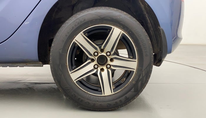 2012 Hyundai i20 MAGNA (O) 1.2, Petrol, Manual, 94,576 km, Left Rear Wheel