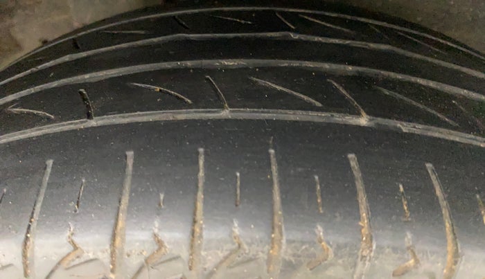 2012 Hyundai i20 MAGNA (O) 1.2, Petrol, Manual, 94,576 km, Left Rear Tyre Tread