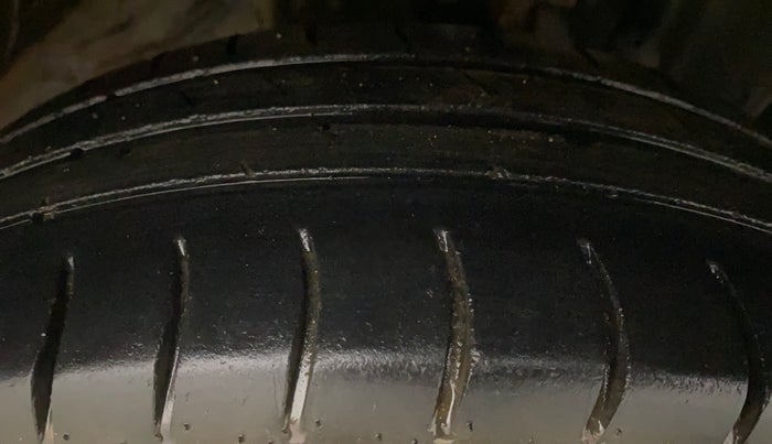 2018 Datsun Go T (O), Petrol, Manual, 68,548 km, Right Front Tyre Tread