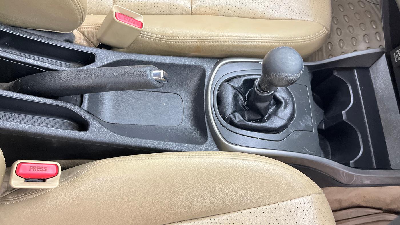 2015 Honda City 1.5L I-VTEC VX, Petrol, Manual, 73,372 km, Gear Lever