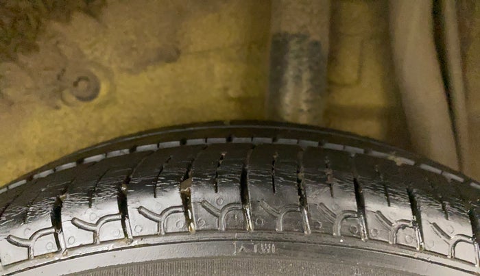 2015 Maruti Celerio ZXI AMT, Petrol, Automatic, 98,393 km, Left Rear Tyre Tread