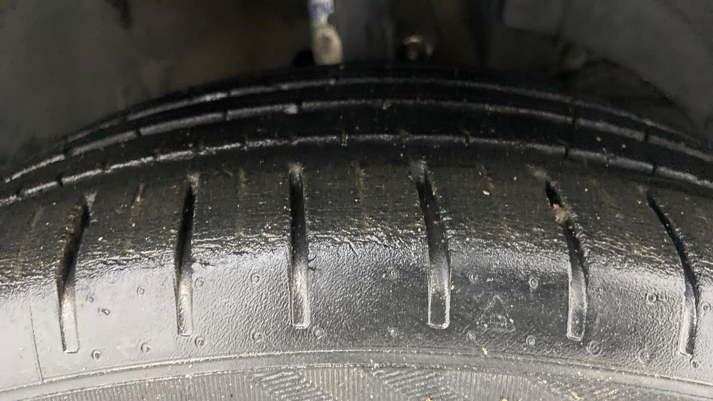 2018 Maruti Baleno ALPHA CVT PETROL 1.2, Petrol, Automatic, 54,210 km, Right Front Tyre Tread